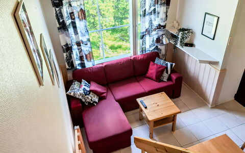 Yllästar 1 As 211: Möbel, Flooring, Fussboden, Interior Design, Couch, Holz, Wohnzimmer, Zimmer, Beleuchtung, Wohnung