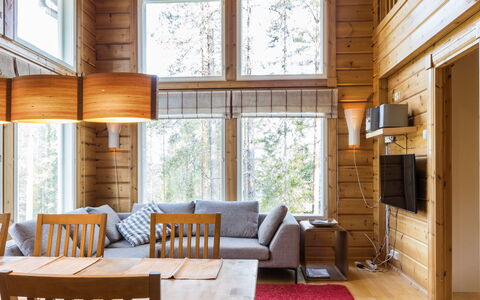Uuvana: Bett, Möbel, Schlafzimmer, Interior Design, Bedding, Bettdecke, Flooring, Holz, Fussboden, Zimmer