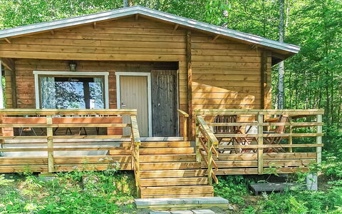Pajuranta: Holz, Hütte, Blockhaus, Wald, Schuppen, Gartenbauten, Lärche, Wald, Holzbeize