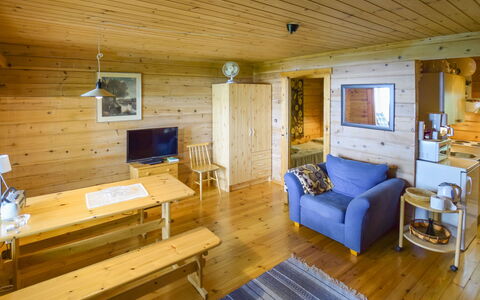 Pajuranta: Holz, Hütte, Blockhaus, Wald, Schuppen, Gartenbauten, Lärche, Wald, Holzbeize