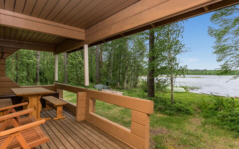Koivuranta: Holz, Hütte, Blockhaus, Wald, Schuppen, Gartenbauten, Lärche, Wald, Holzbeize