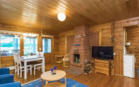 Koivuranta: Holz, Hütte, Blockhaus, Wald, Schuppen, Gartenbauten, Lärche, Wald, Holzbeize