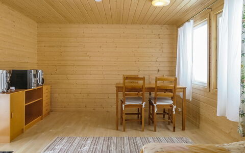 Inninniemi: Holz, Hütte, Blockhaus, Wald, Schuppen, Gartenbauten, Lärche, Wald, Holzbeize