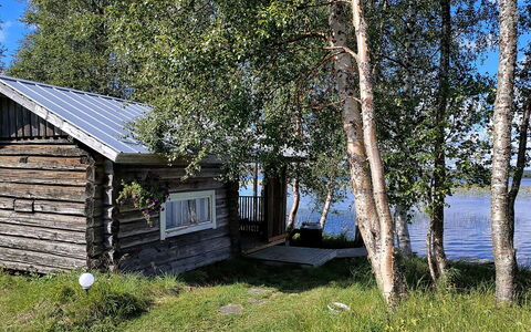 Keskiniemi: Baum, Bank, Haus, Hütte, See, Teich, Wald, Blockhaus