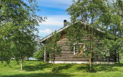 Keskiniemi: Baum, Bank, Haus, Hütte, See, Teich, Wald, Blockhaus