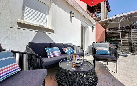 Les Lauriers: Möbel, Gartenmöbel, Stuhl, Tabelle, Tisch Im Freien, Wohnung, Terrasse, Schatten, Balkon, Kaffetisch
