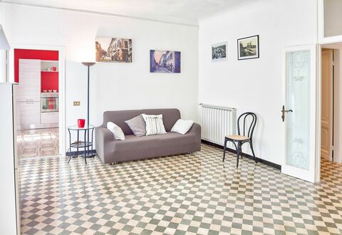 Via Dante Vacanze - Levanto: Möbel, Zimmer, Eigentum, Fussboden, Interior Design, Wohnzimmer, Fliese, Gebäude, Flooring, Grundeigentum