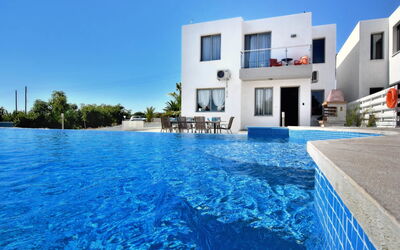 Oniros Deluxe Villa 1