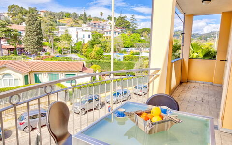Apartment Zero - Diano Marina: Eigentum, Zimmer, Gebäude, Resort, Urlaub, Haus, Grundeigentum, Interior Design, Freizeit, Wohnung
