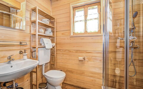 Plitvice i: Badezimmer, Eigentum, Zimmer, Gebäude, Interior Design, Wand, Zuhause, Haus, Grundeigentum, Holz