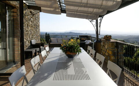 Villa Di Cinzia: Eigentum, Gebäude, Balkon, Haus, Die Architektur, Grundeigentum, Zimmer, Resort, Wohnung, Interior Design