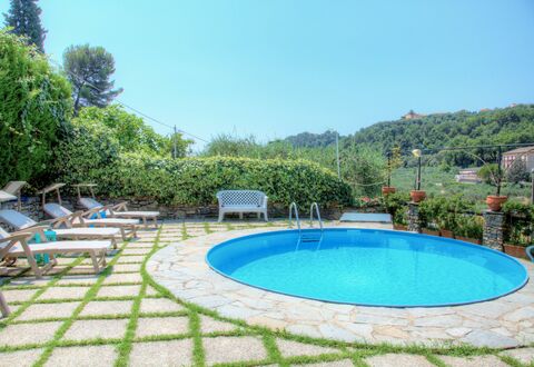 Casa Del Sole - San Bartolomeo Al Mare: Schwimmbad, Eigentum, Grundeigentum, Hinterhof, Freizeit, Gebäude, Estate, Haus, Urlaub, Gras