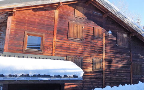 Le Taguy: Winter, Schnee, Eigentum, Haus, Einfrieren, Zuhause, Dach, Eis, Himmel, Wand