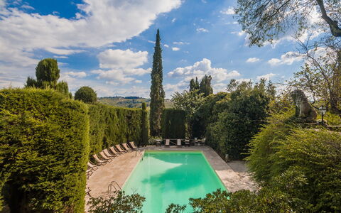 Montegufoni: Natur, Himmel, Wasser, Grün, Baum, Eigentum, Garten, Botanik, Botanischer Garten, Gras