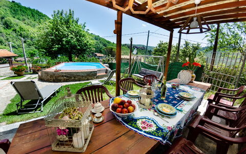 Casa Di Renzo: Eigentum, Deck, Hinterhof, Terrasse, Grundeigentum, Haus, Zuhause, Gebäude, Zimmer, Veranda