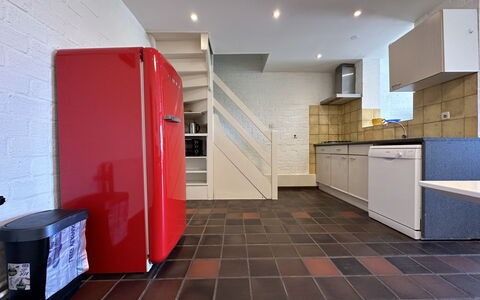 Bungalowpark Landsrade: Gebäude, Cabinetry, Interior Design, Flooring, Fussboden, Haus, Holz, Gas, Decke