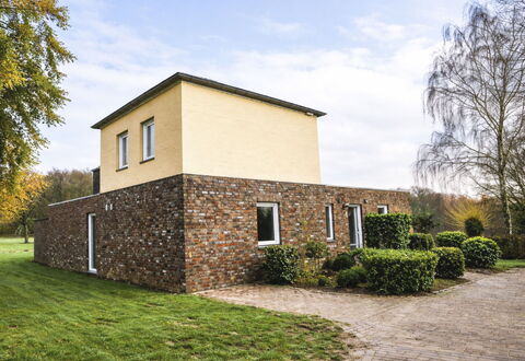 Vrijstaande 10 Persoons: Gras, Wand, Gebäude, Haus, Fassade, Strauch, Zuhause, Wohngebiet, Die Architektur, Dach