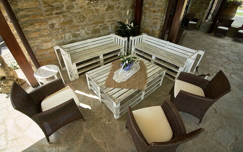 Villa Umbra: Möbel, Zimmer, Interior Design, Tabelle, Die Architektur, Kaffetisch, Wohnzimmer, Design, Fussboden, Stuhl