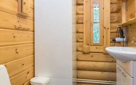 Villa Kotikoivu: Möbel, Stuhl, Gartenmöbel, Tabelle, Holz, Tisch Im Freien, Küche & Esszimmer Tisch, Schatten, Garten, Regenschirm