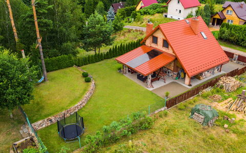 Jędrzejki: Pflanze, Gebäude, Eigentum, Grün, Fenster, Natur, Blatt, Botanik, Baum, Grundstueck