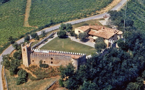 Di Magnano: Luftaufnahmen, Eigentum, Vogelperspektive, Estate, Fotografie, Villa, Ländliches Gebiet, Geschichte, Landschaft, Alte Geschichte