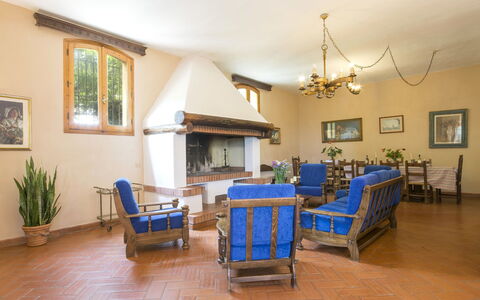 Il Leccio: Zimmer, Eigentum, Fussboden, Gebäude, Möbel, Holzboden, Grundeigentum, Hartholz, Interior Design, Decke