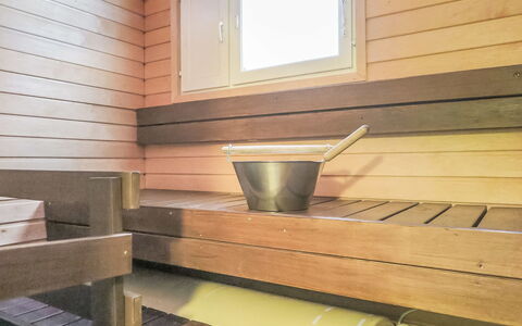 Kerkkälä: Holz, Hütte, Blockhaus, Wald, Schuppen, Gartenbauten, Lärche, Wald, Holzbeize