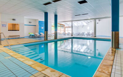 Les Balcons D'Aix 130.1: Schwimmbad, Freizeitzentrum, Freizeit, Gebäude, Zimmer, Die Architektur, Erholung, Interior Design, Hotel, Haus
