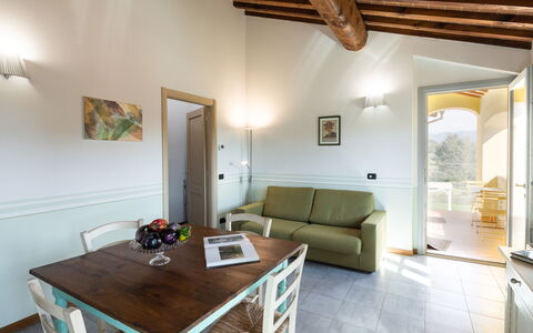 Incanto Toscano: Tabelle, Eigentum, Möbel, Couch, Bilderrahmen, Holz, Beleuchtung, Interior Design, Die Architektur, Wohnzimmer