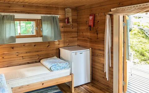 Ranta-Iivari: Baum, Bank, Haus, Hütte, See, Teich, Wald, Blockhaus