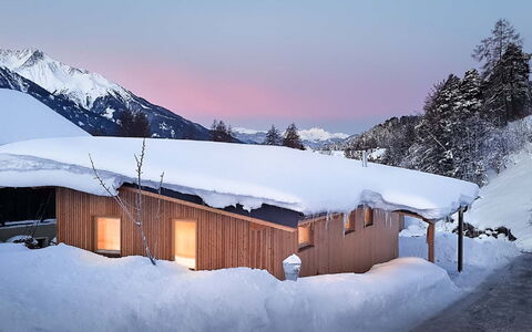 Shakti: Schnee, Winter, Einfrieren, Himmel, Haus, Berg, Gebirge, Die Architektur, Baum, Zuhause