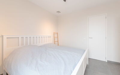 Lakeview with Parking