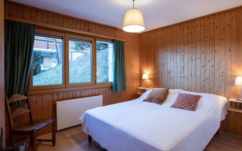 Le Schuss 1: Holz, Interior Design, Zuhause, Decke, Möbel, Fussboden, Zimmer, Schlafzimmer, Bett, Hartholz