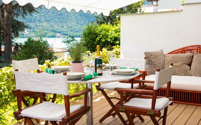 Morcote 50: Möbel, Zimmer, Tabelle, Eigentum, Interior Design, Terrasse, Tisch Im Freien, Gebäude, Stuhl, Haus