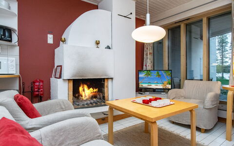 Hiisiranta C3: Holz, Hütte, Blockhaus, Wald, Schuppen, Gartenbauten, Lärche, Wald, Holzbeize