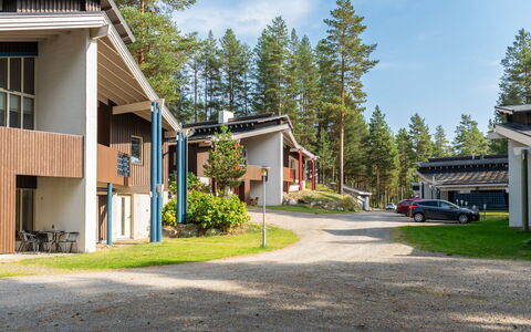 Hiisiranta B3: Holz, Hütte, Blockhaus, Wald, Schuppen, Gartenbauten, Lärche, Wald, Holzbeize