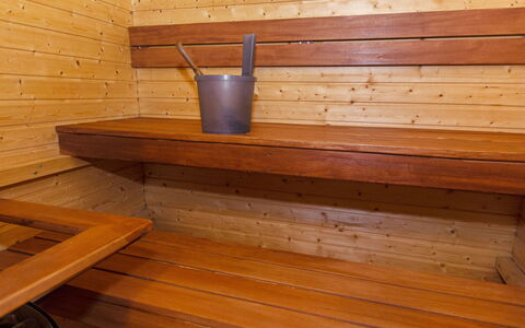 Loma-Koli 3: Holz, Abstellgleis, Dach, Hütte, Haus, Zuhause, Tür, Veranda, Gartenbauten, Bauernhaus