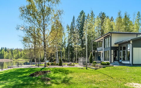 Villa Kaivopuisto: Baum, Zuhause, Haus, Wohngebiet, Grundstueck, Hütte, Estate, Abstellgleis, Landscaping