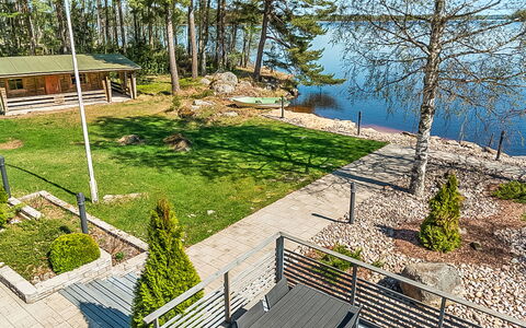 Villa Kaivopuisto: Estate, Garten, Walkway, Deck, Landscaping, Reservoir, Schatten, Resort, Eco Hotel, Klang