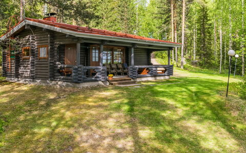 Lohi, Cjoe237 a: Baum, Bank, Haus, Hütte, See, Teich, Wald, Blockhaus