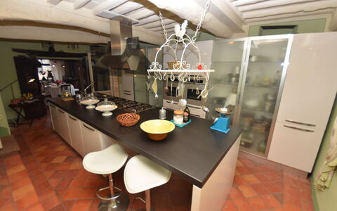 Borgo Bucatra Buonvento: Eigentum, Zimmer, Interior Design, Gebäude, Tabelle, Grundeigentum, Decke, Möbel, Esszimmer, Countertop