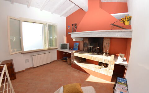 Podere San Martino: Zimmer, Eigentum, Interior Design, Gebäude, Möbel, Haus, Decke, Fussboden, Wand, Grundeigentum