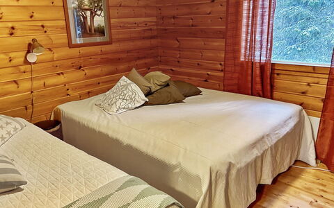 Ruka-Ihtinki 4 a 3: Flooring, Fussboden, Holz, Interior Design, Decke, Möbel, Holzboden, Schlafzimmer, Zimmer, Bett