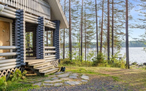 Kissankello: Hütte, Abstellgleis, Blockhaus, Reservoir, Gartenbauten, Klang, Lärche, Veranda