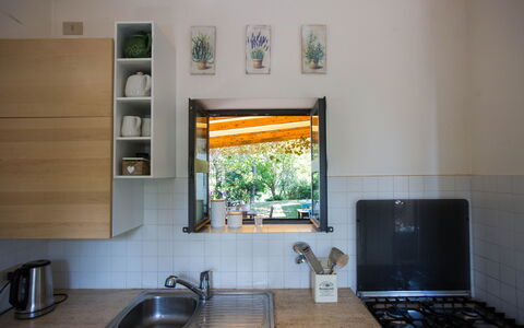La Villa Di Ostra: Zimmer, Eigentum, Küche, Haus, Countertop, Zuhause, Möbel, Gebäude, Interior Design, Grundeigentum