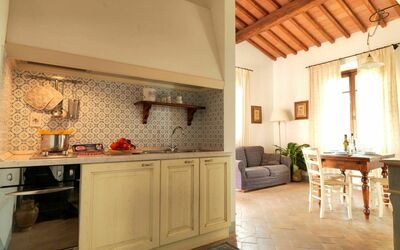 Canonica N.3: Zimmer, Eigentum, Möbel, Gebäude, Interior Design, Küche, Countertop, Fussboden, Haus, Decke