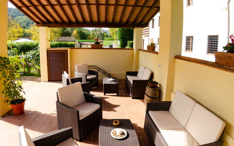 Casale 180: Eigentum, Zimmer, Gebäude, Möbel, Interior Design, Haus, Grundeigentum, Tabelle, Terrasse, Resort