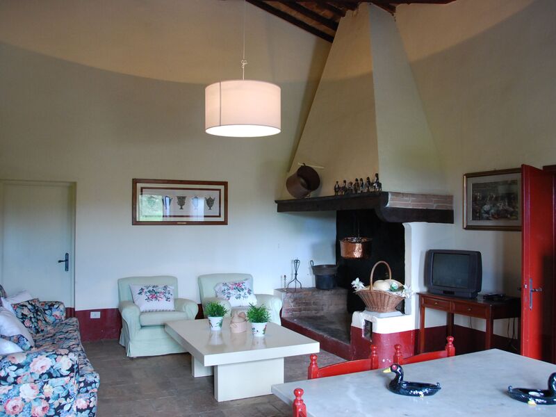 agriturismo-cabbiavoli-chianti-multiproperty-casa-guardia-living-room