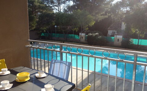 La Marina: Eigentum, Grundeigentum, Schwimmbad, Haus, Gebäude, Zimmer, Freizeit, Baum, Zuhause, Balkon