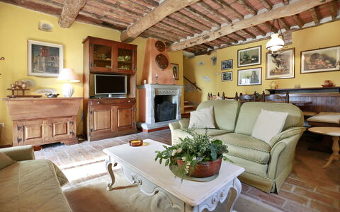 Borgo Antico Marina: Zimmer, Wohnzimmer, Möbel, Eigentum, Gebäude, Interior Design, Zuhause, Haus, Grundeigentum, Tabelle